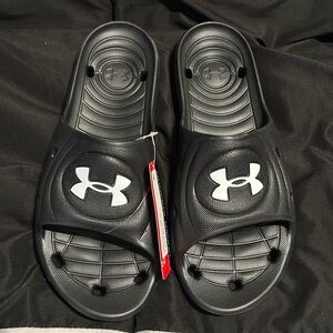Men’s Under Armour Slides men’s size 10
